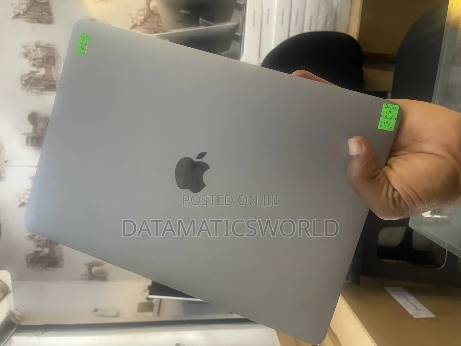 Laptop Apple MacBook Pro 2020 16GB Intel Core I5 SSD 1T