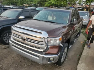 Toyota Tundra 2016 Brown