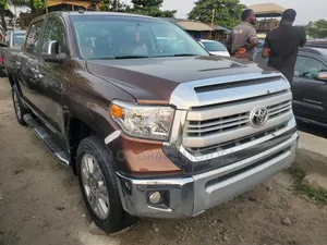 Toyota Tundra 2016 Brown