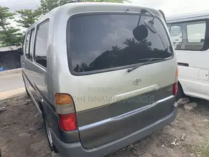Toyota HiAce 2010 Grey