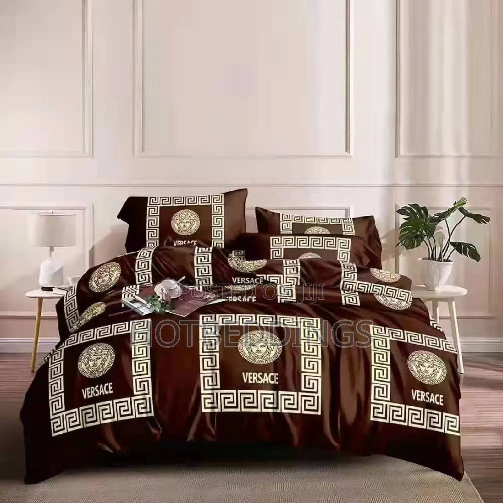 Duvet,Bedsheet With 4 Pillow Cses