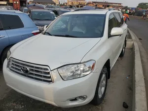 Toyota Highlander Limited 2010 White