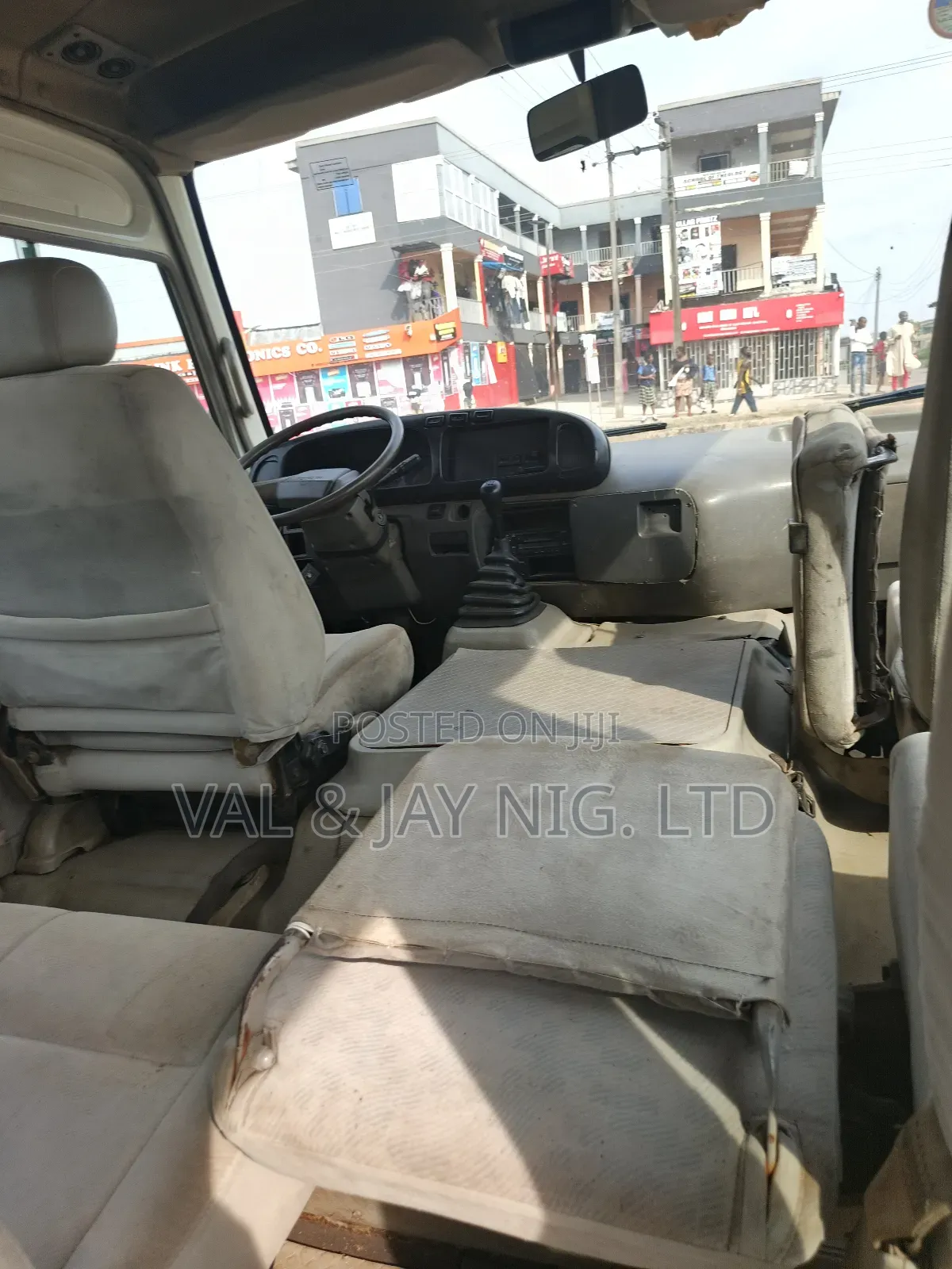 Toyota Coaster 2005 White