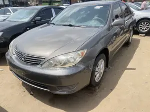 Toyota Camry 2006 Gray