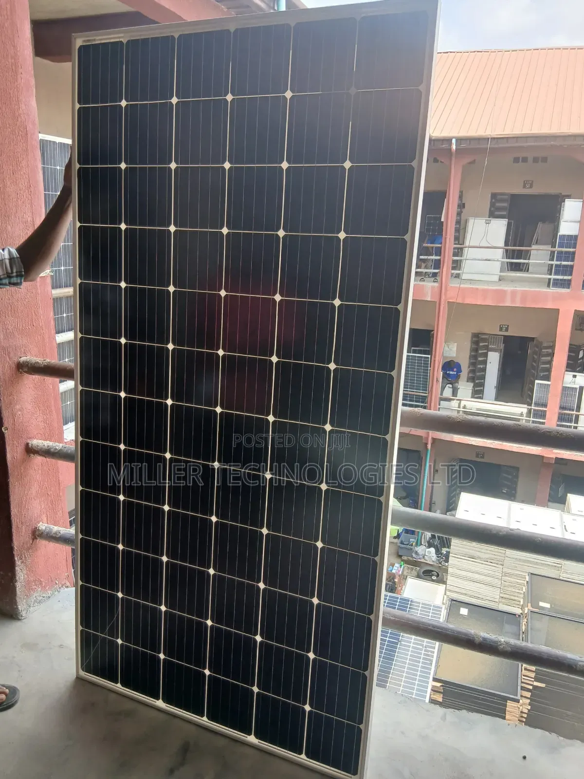385w Recom Canadian Solar Panel