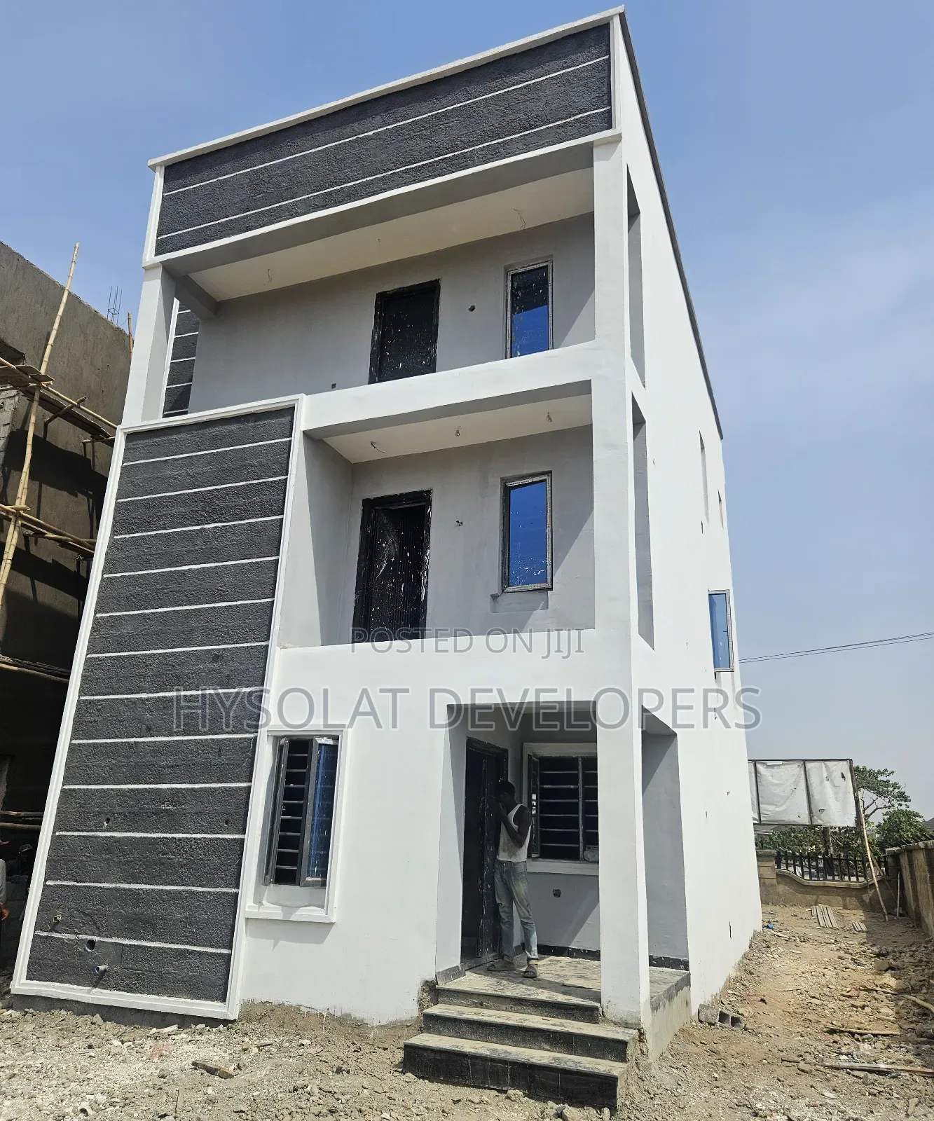 Furnished 5bdrm Maisonette in Hysolat Estate for sale