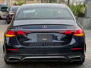 New Mercedes-Benz E350 2024 Blue