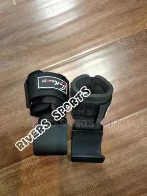 Heavy Duty Wrist Straps Deadlift Gym Weightlifting Hook