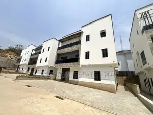 5bdrm Duplex in Guzape District for sale