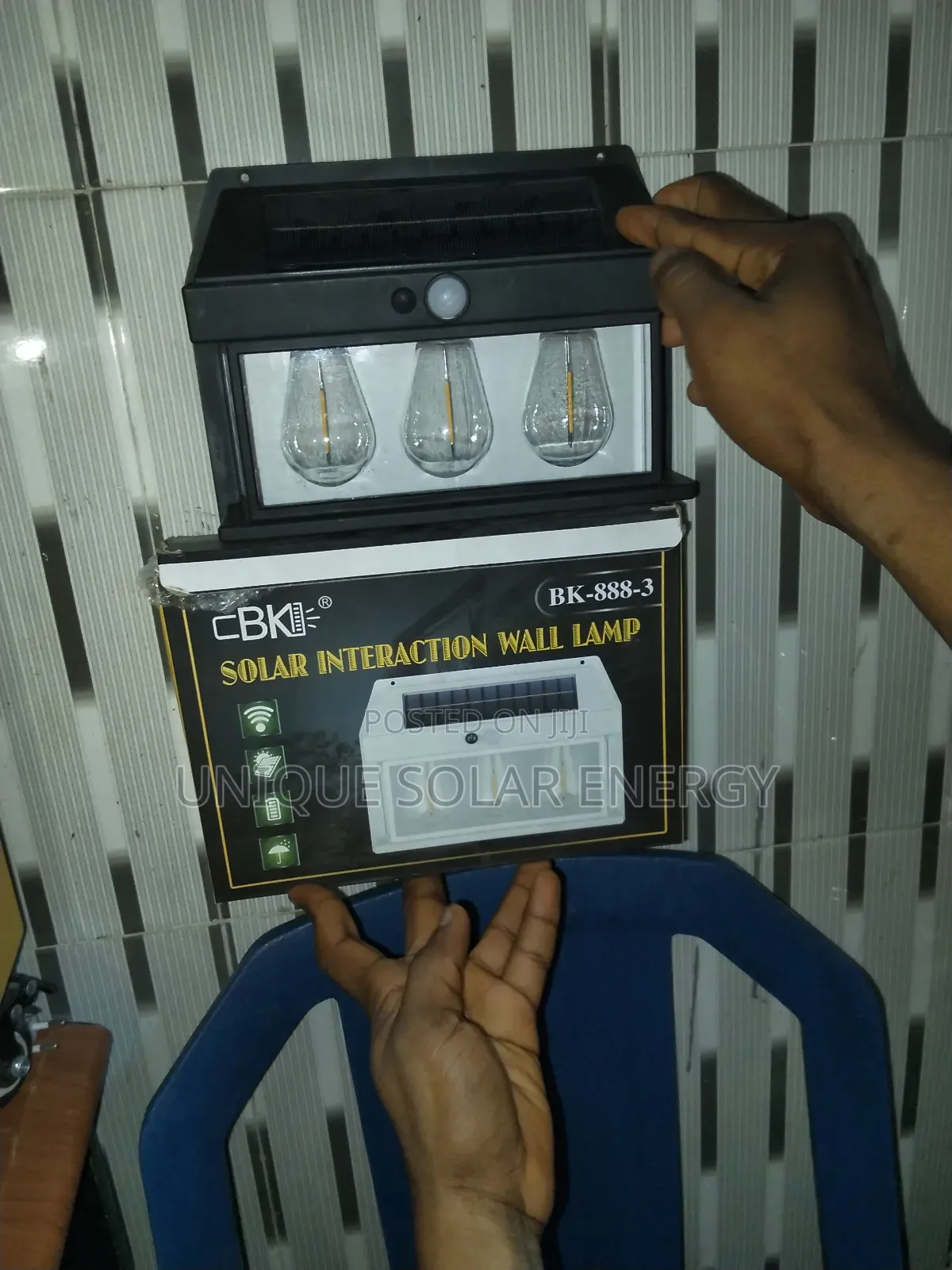 Solar Wall Light
