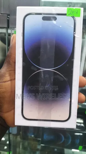 New Apple iPhone 14 Pro Max 256 GB Silver