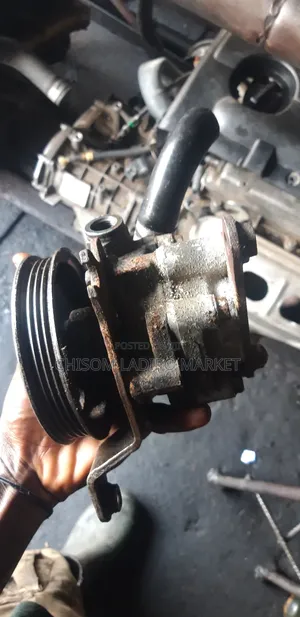 Power Steering Pump for Toyota Highlander 2004,2005,2007