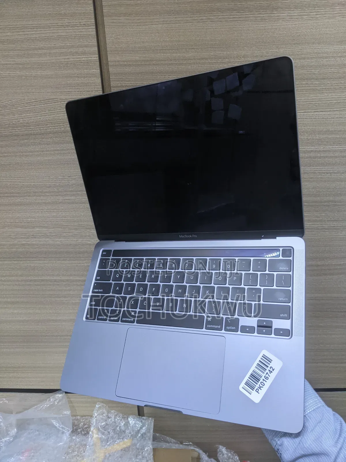 Laptop Apple MacBook Pro 2020 16GB Intel Core I7 SSD 1T