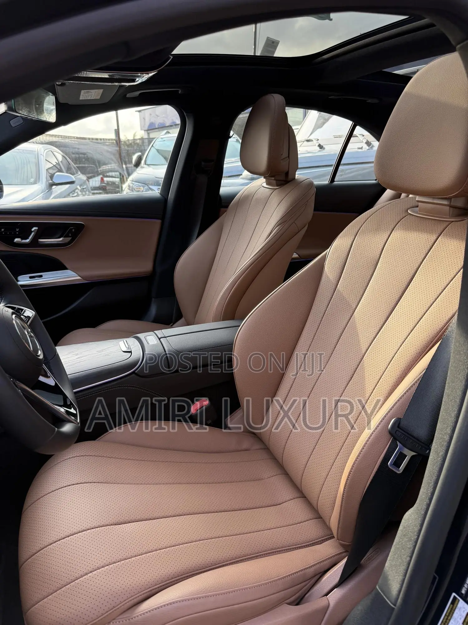New Mercedes-Benz E350 2024 Blue