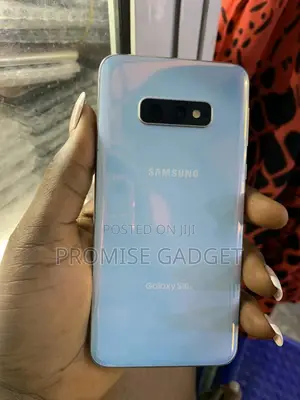 Samsung Galaxy S10e 128 GB Black