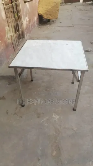 Bar/Restaurant Tables