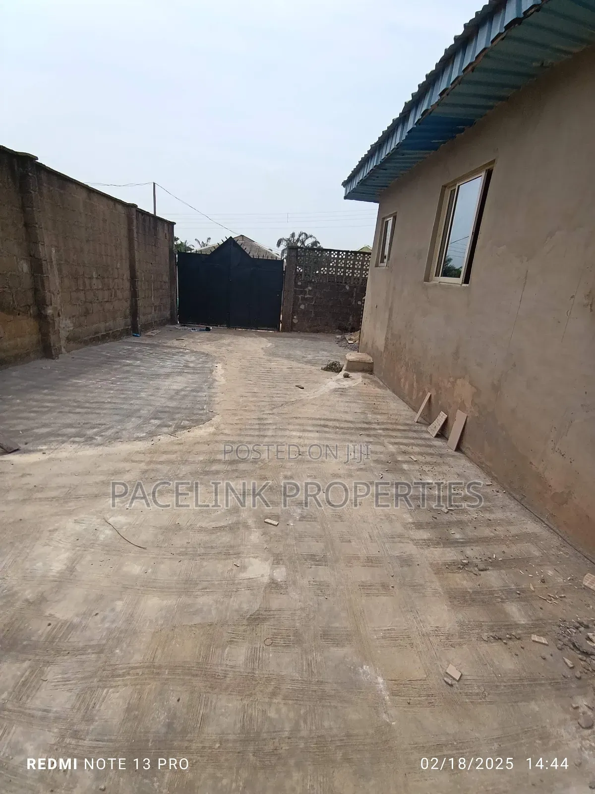 Mini Flat in Ayobo for rent