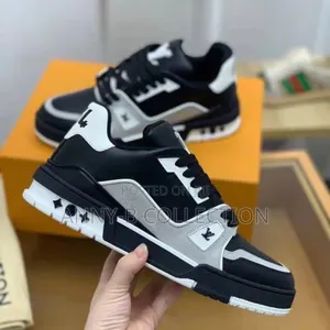 Quality Louis Vuitton Black and White Sneakers