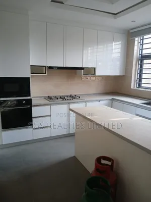 Furnished 5bdrm Duplex in Apo District for rent