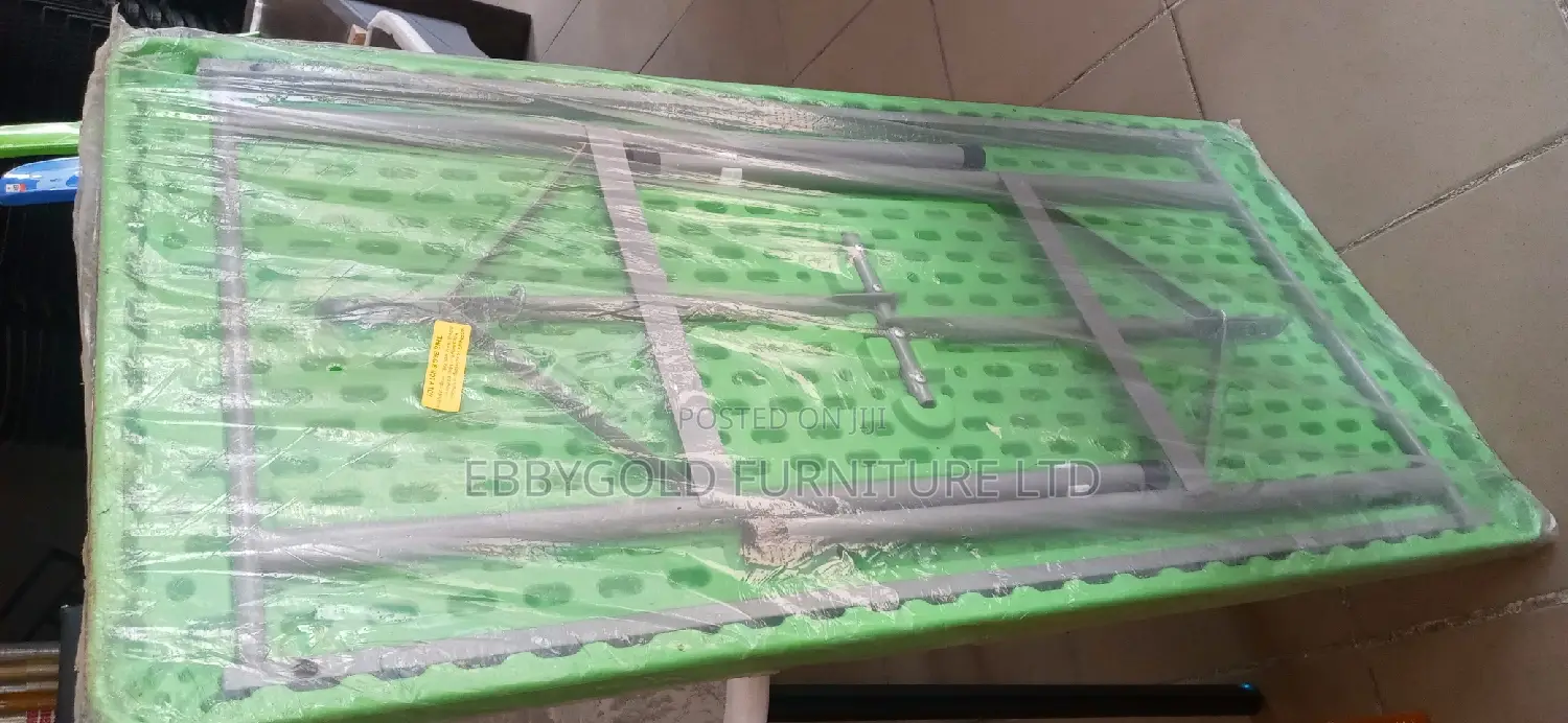 4 Feet Plastic Table Foreign