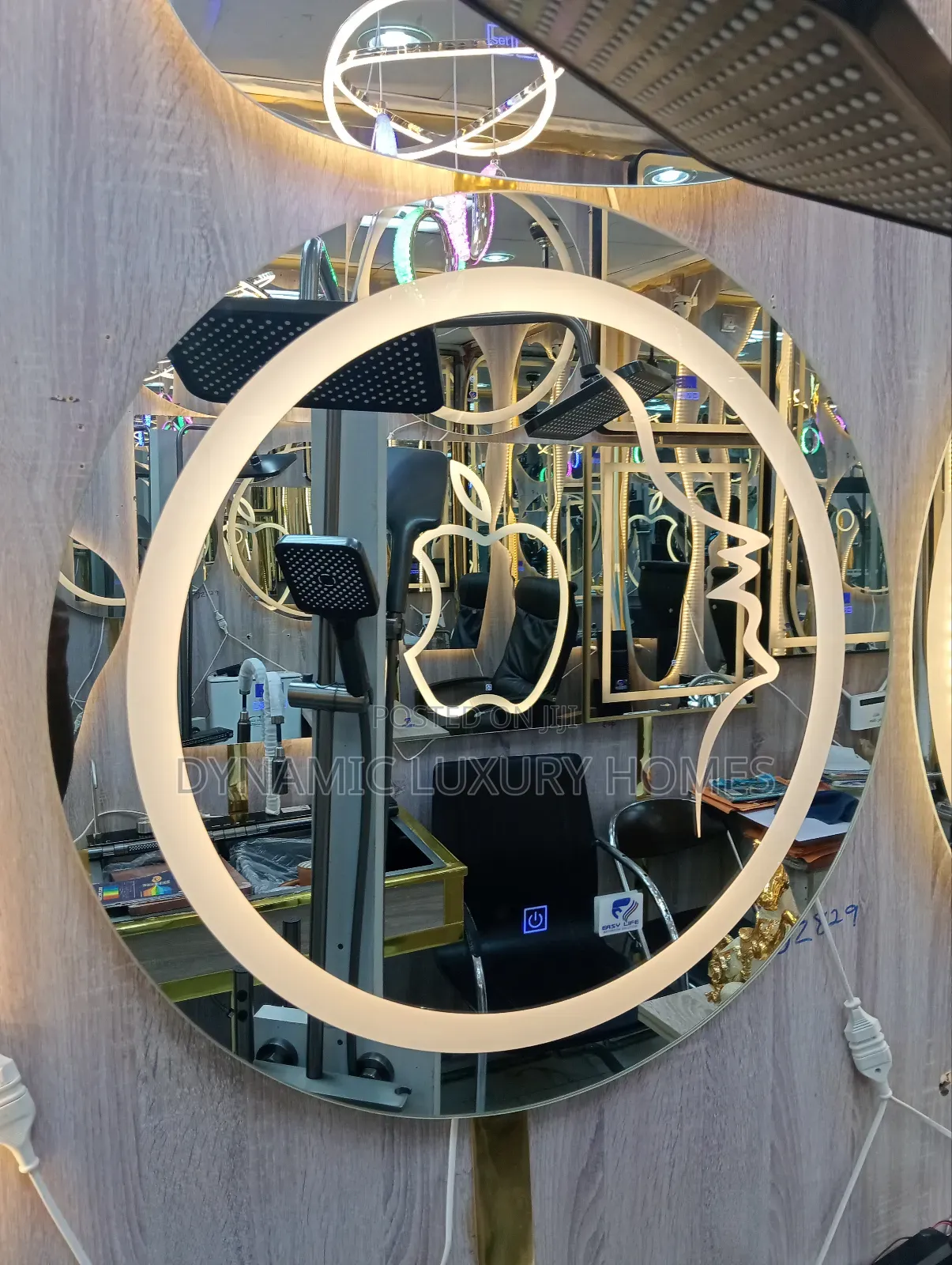 High Quality 70*70 Cm Round Sensor Mirror
