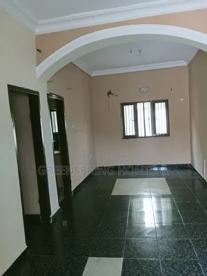 Photo - 3bdrm Block of Flats in Mobile Estates, Satelite Town for rent