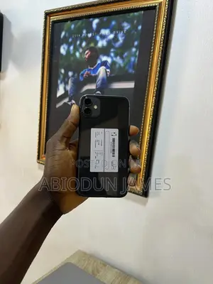 Apple iPhone 11 64 GB Black