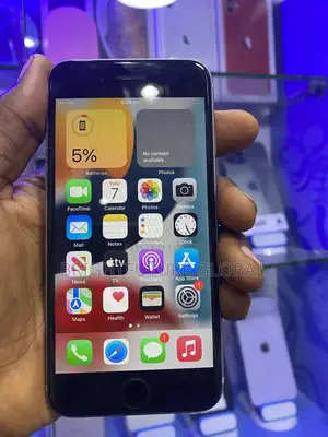 Photo - New Apple iPhone 6s 128 GB Silver