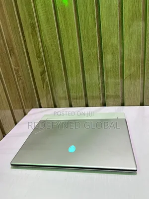 Laptop Alienware M17x R2 32GB Intel Core I7 SSD 1T