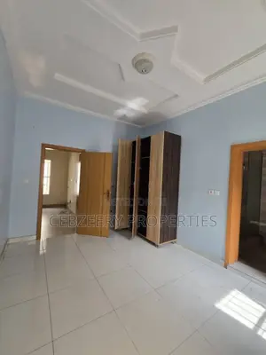 4bdrm Duplex in Omole Phase 2 for rent
