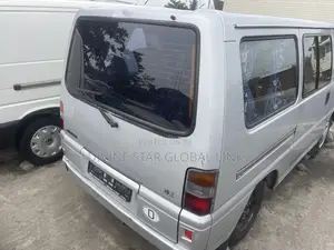 Mitsubishi L300 2004 Silver