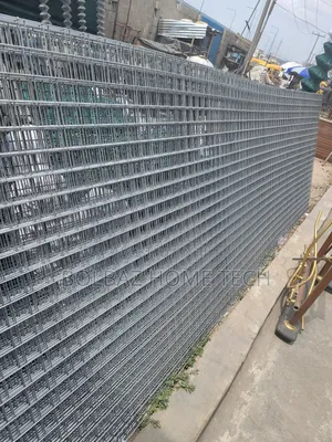 Galvanized Mesh Wire; 2'×2'×3mm, 4ft Height By 12ft Length.