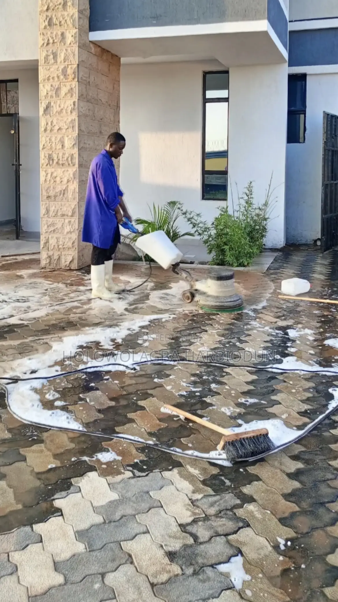 Scrubs Cleaning,Upholstery and Pest Control Services
