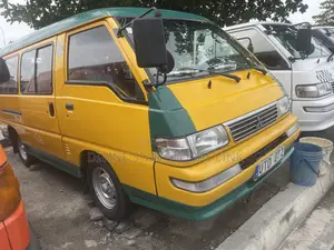 Mitsubishi Delica 2004 Yellow
