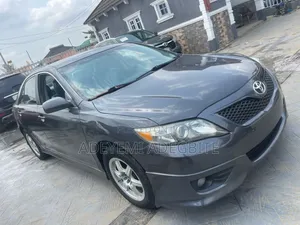 Toyota Camry 2011 Gray