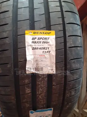 295/40r21 Dunlop Tyre