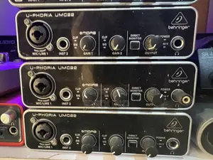 Behringer Um22 Soundcard