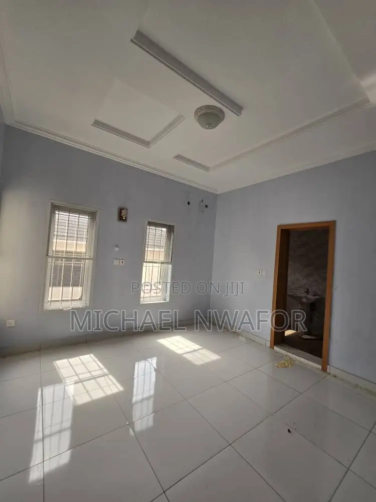 Furnished 5bdrm Duplex in Magodo G R A Phase 2 for rent