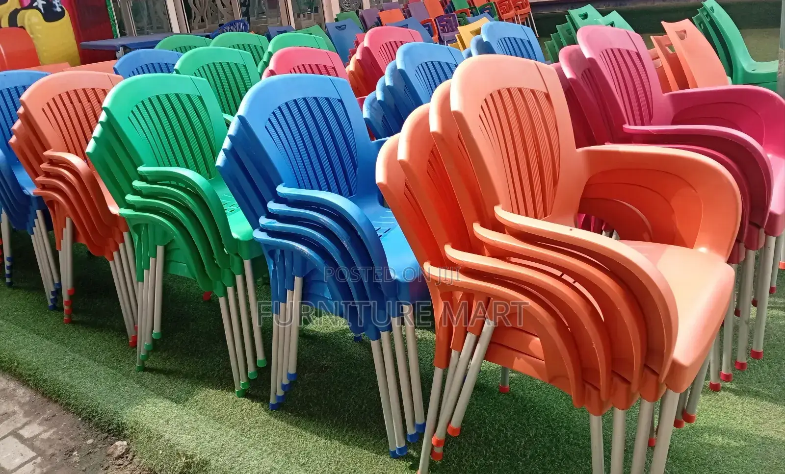 Comfortable Plastic Chairs