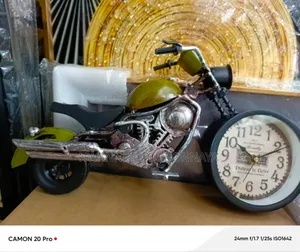 Photo - Creative Motorcycle Model With Clock Iron Art Metal Ornament
