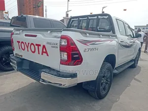 Photo - New Toyota Hilux 2023 White