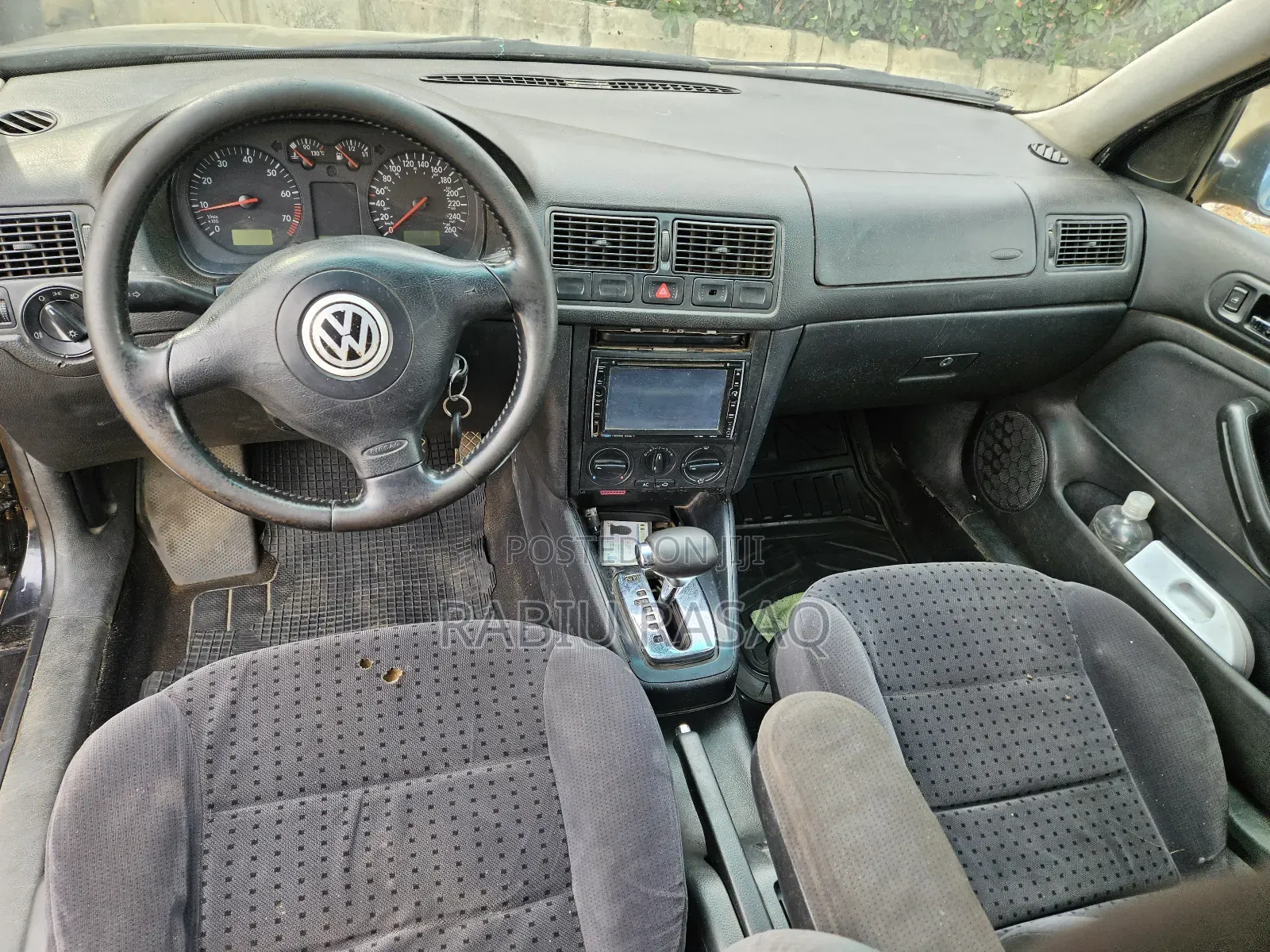 Volkswagen Golf 2004 Black