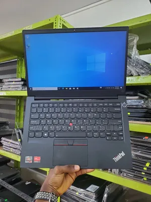 Laptop Lenovo ThinkPad E14 Gen 4 8GB AMD Ryzen 7 SSD 256GB