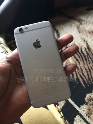 Photo - Apple iPhone 6s 64 GB White