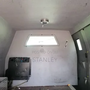 Ford E250 2001 White