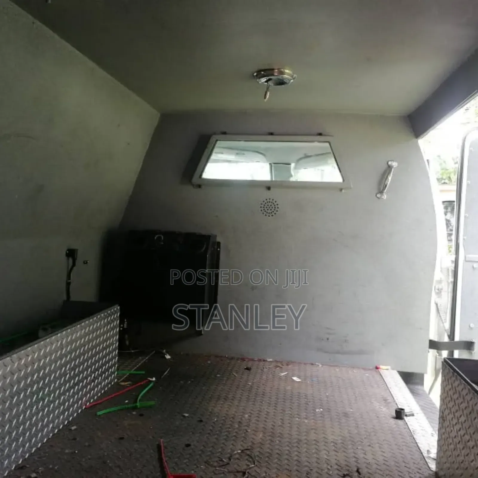Ford E250 2001 White