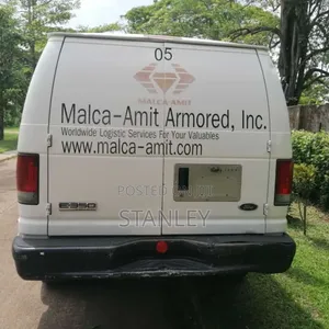Ford E250 2001 White