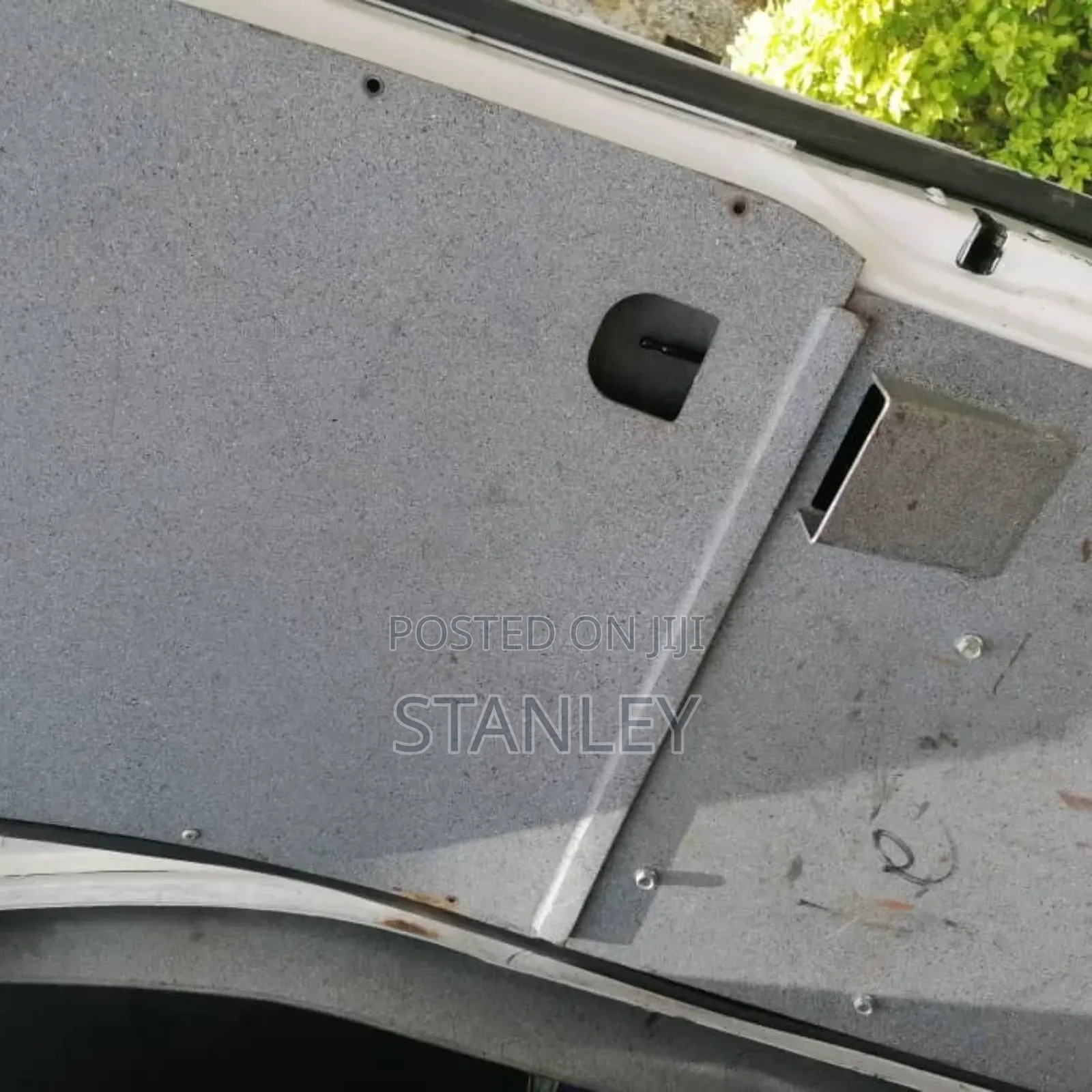 Ford E250 2001 White