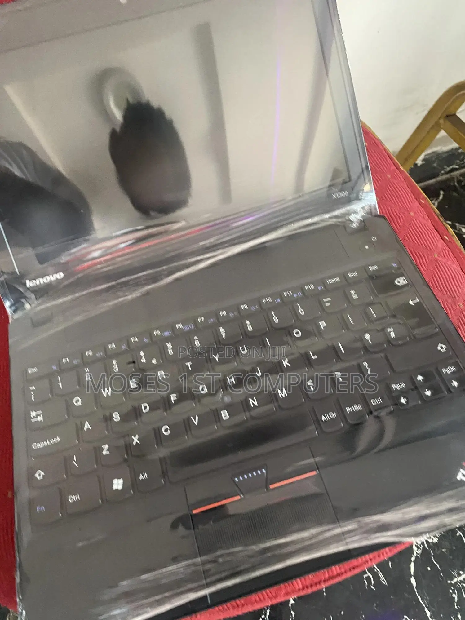 New Laptop Lenovo 4GB Intel HDD 250GB