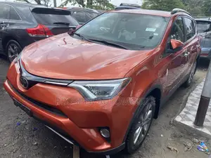 Toyota RAV4 2016 Gold